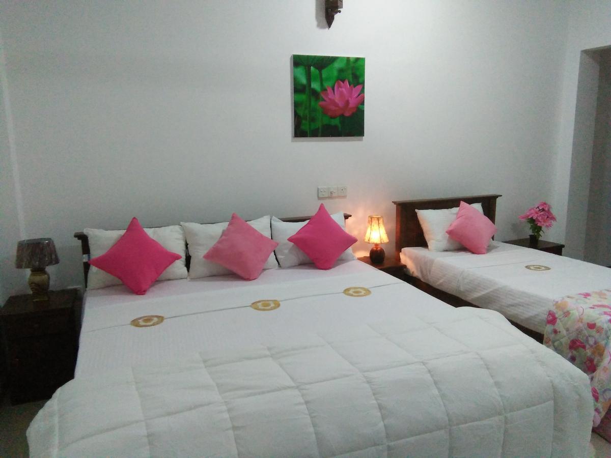 Lotus Dreams Guesthouse Велигама Экстерьер фото