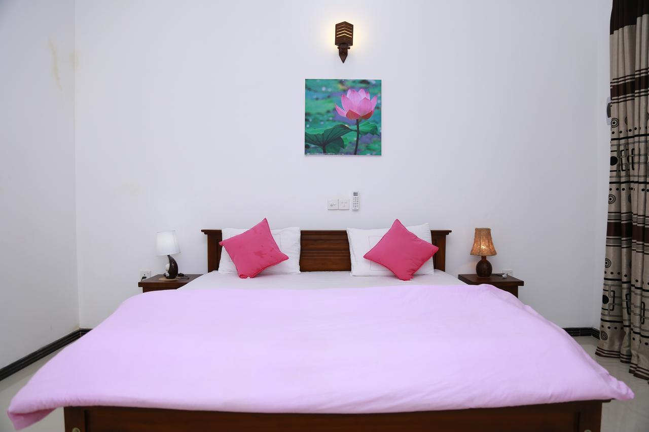 Lotus Dreams Guesthouse Велигама Экстерьер фото