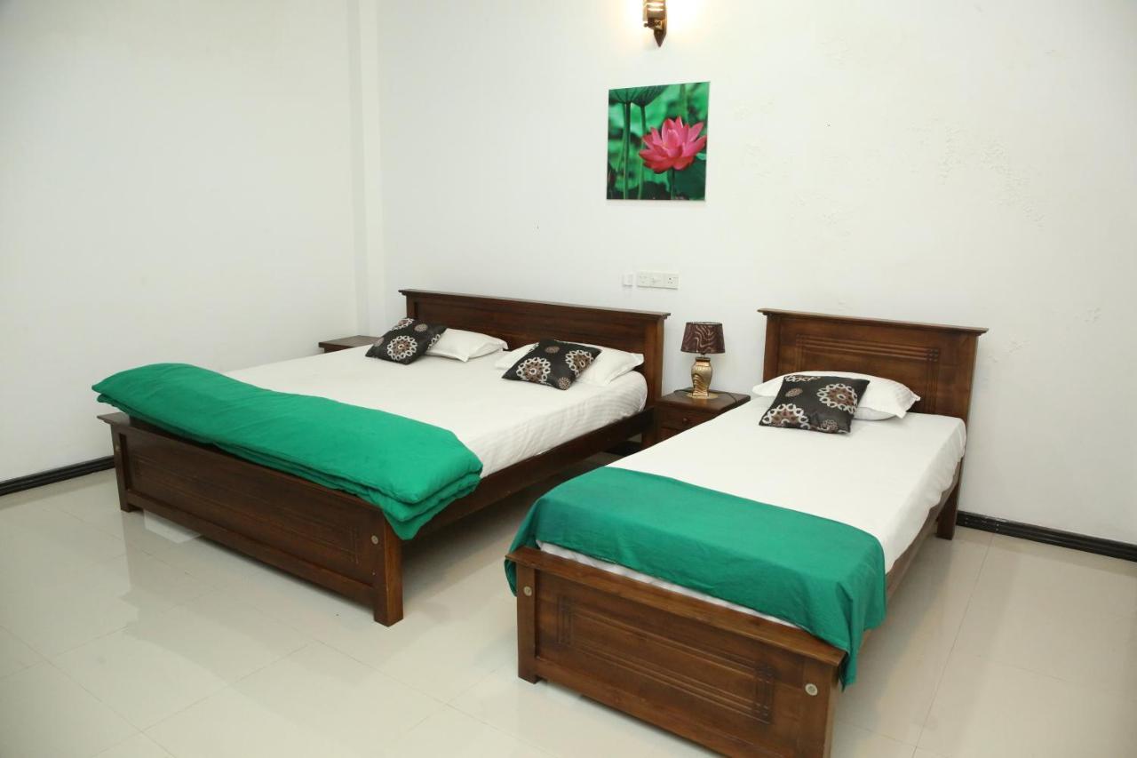 Lotus Dreams Guesthouse Велигама Экстерьер фото